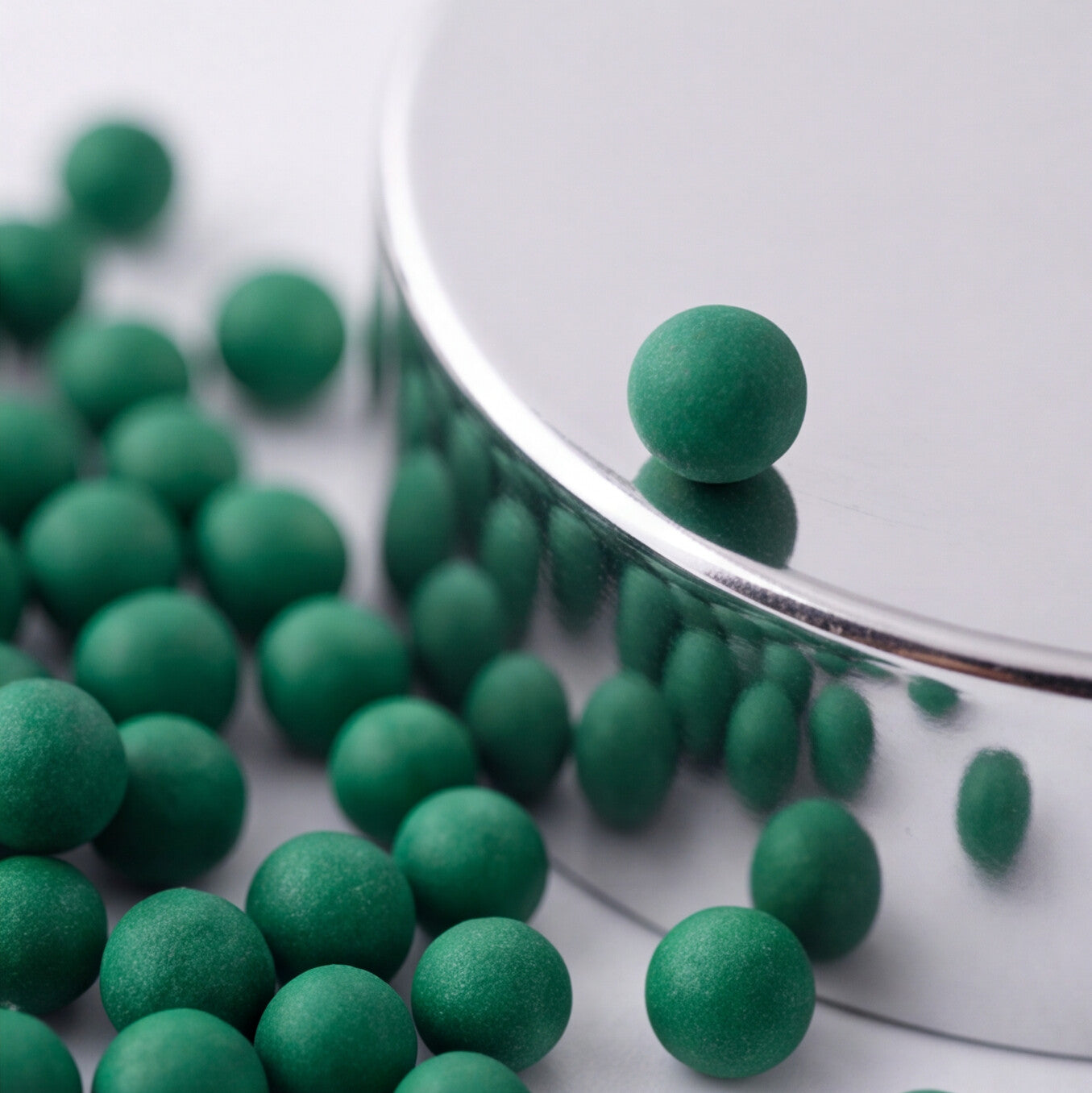 Vitamin E Dissolving Beads - Green