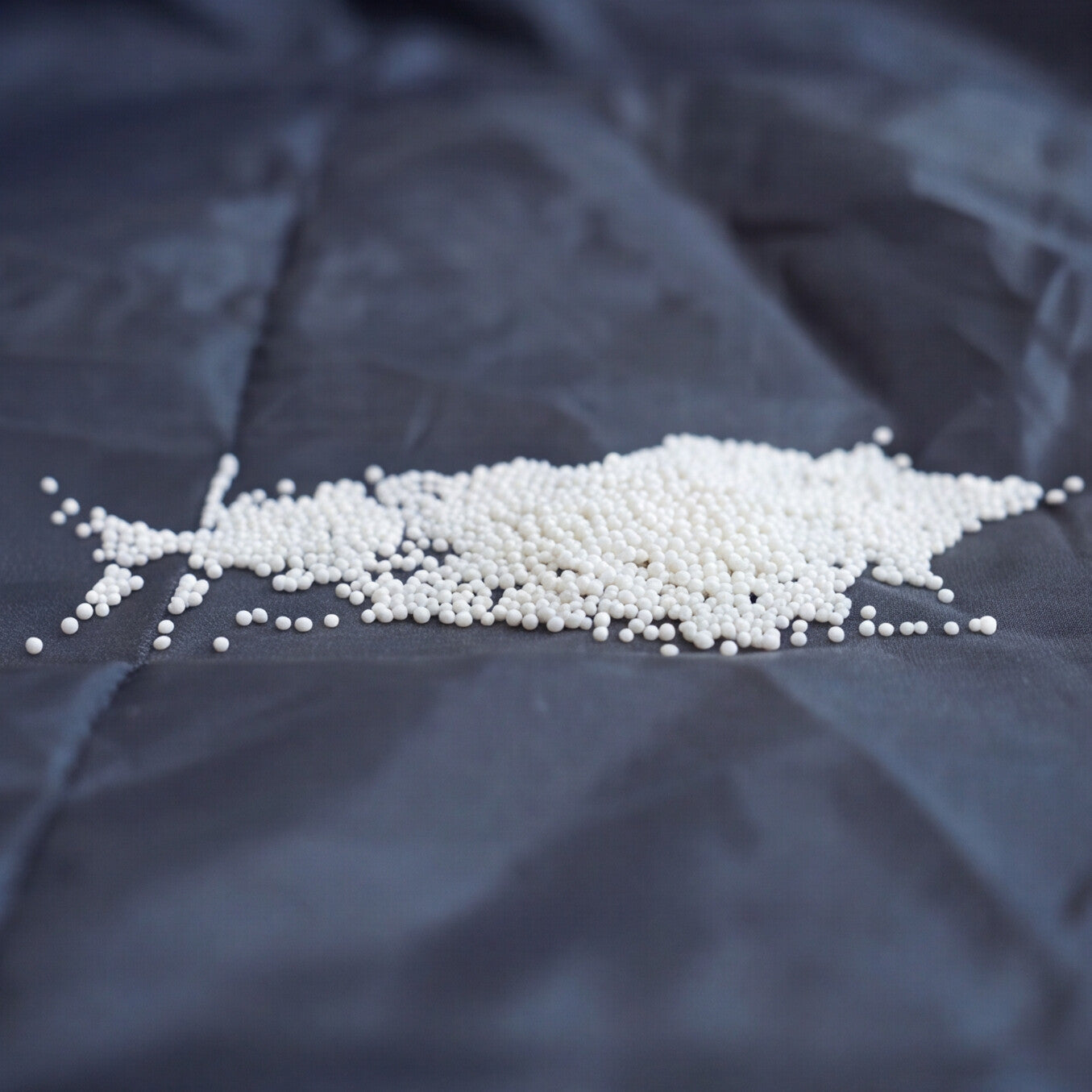 Vitamin E Dissolving Beads - White