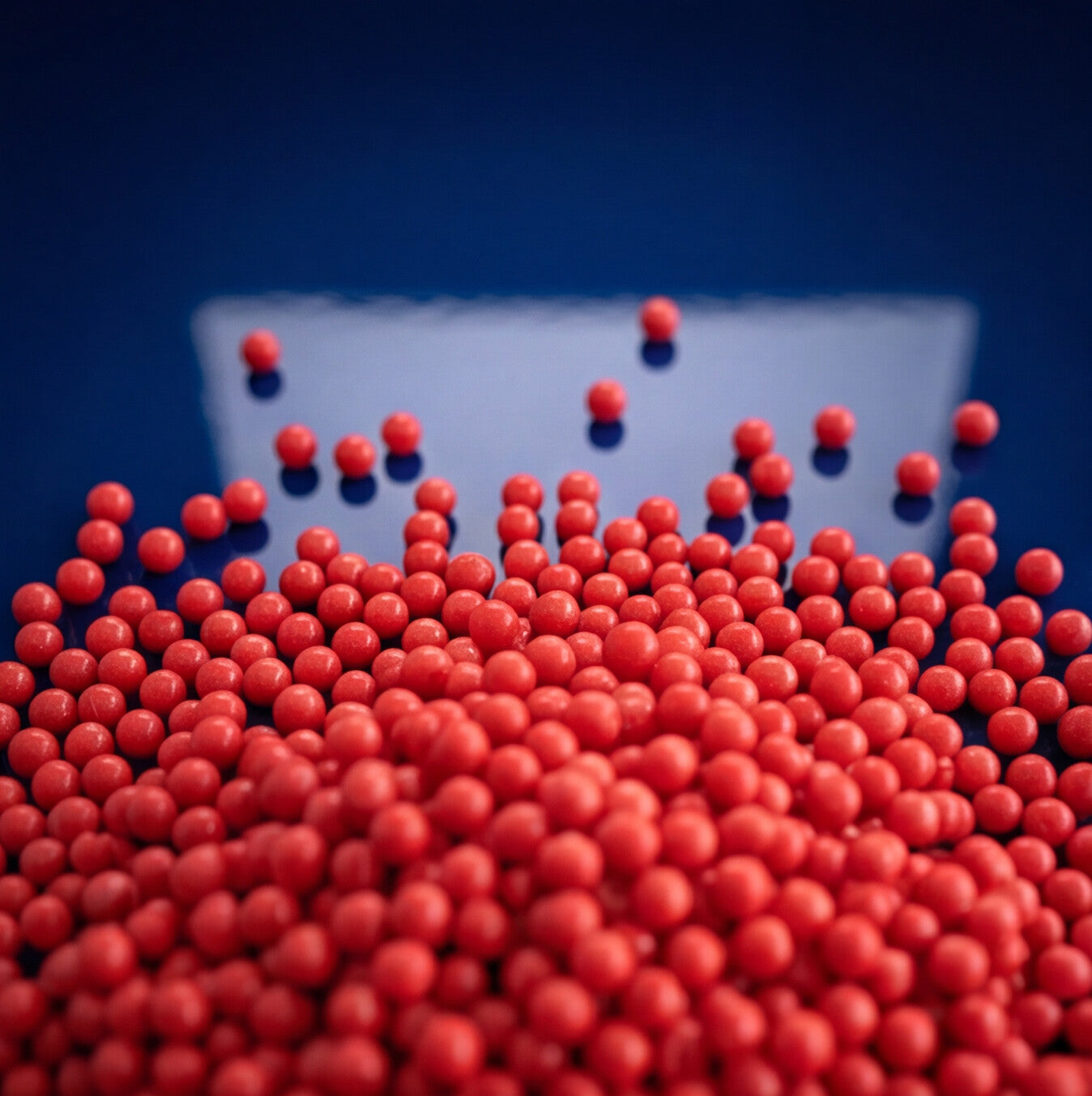 Dissolving Beads - Red