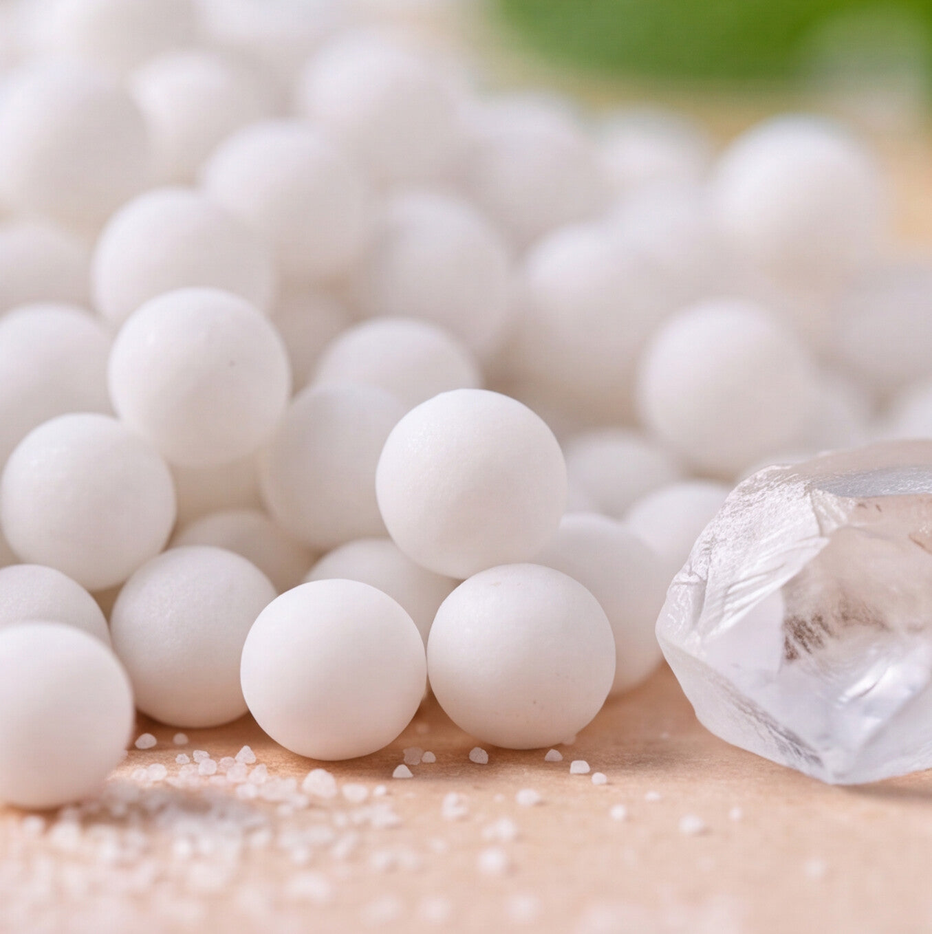 Menthol Dissolving Beads - White